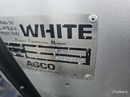 1994White 6065 4x4 w/Ldr