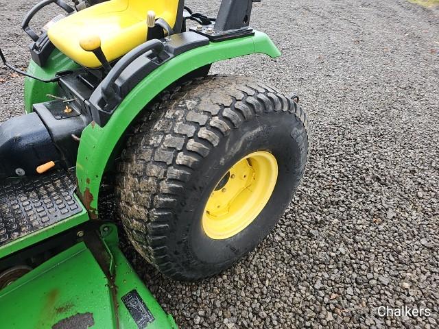 John Deere 2520 4x4 Loader Belly Mower