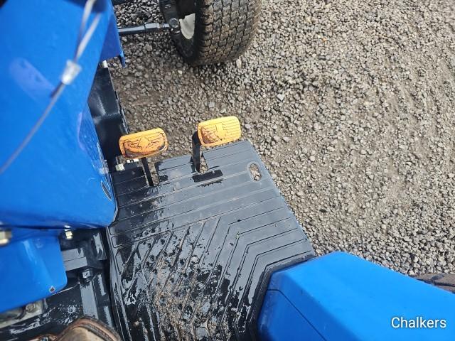New Holland T1530  4x4