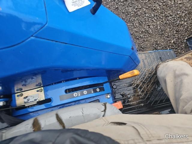 New Holland T1530  4x4