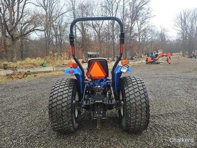 New Holland T1530  4x4