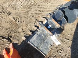 24in Excavator Bucket