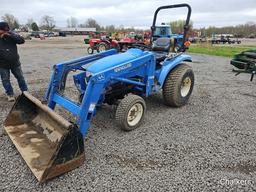 New Holland TC33D 4x4 w/Ldr