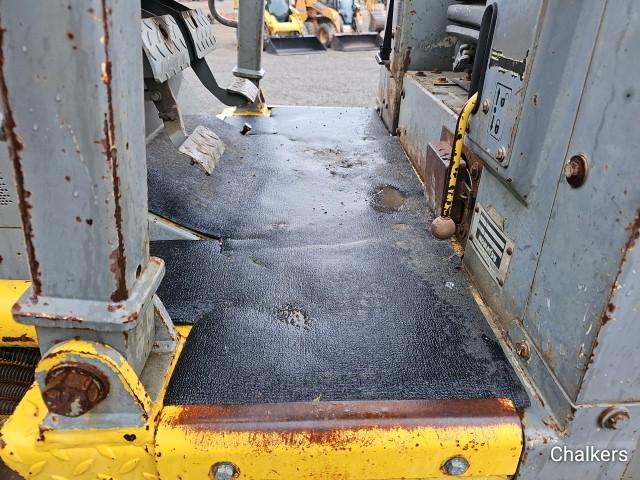 Komatsu D39E Dozer w/6 way Blade