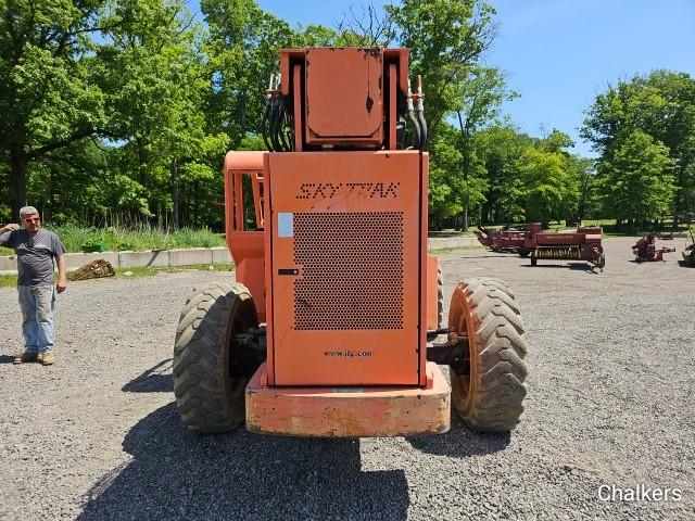 Sky Trak 8042 Telehandler