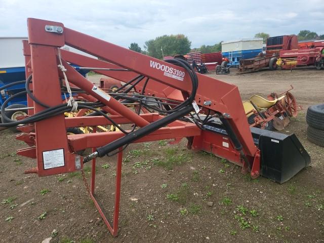 Woods 3100 Loader w/QA Bucket