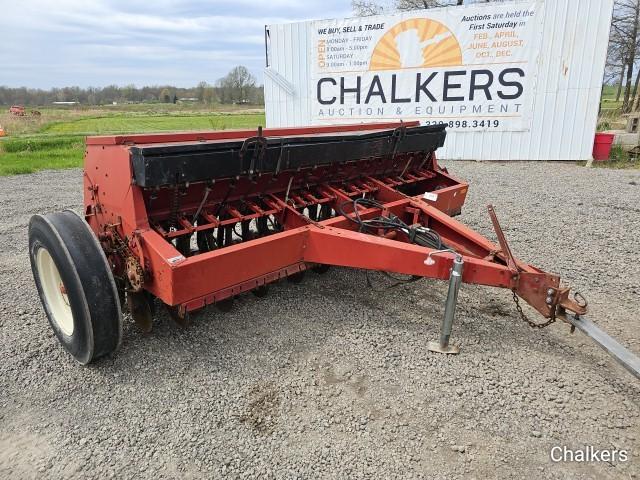 Case IH 5300 Grain Drill/18 Hole/Press Wheels/Grass