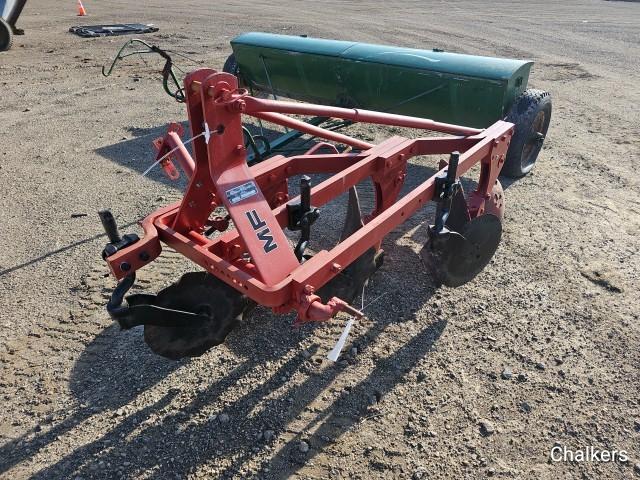 Massey Ferguson 74 3btm. 12in. 3pt. Plow