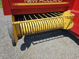 New Holland 316 Square Baler