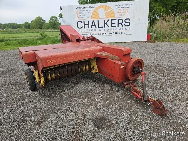 New Holland 273 Square Baler