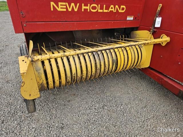 New Holland 570 Square Baler w/Thrower