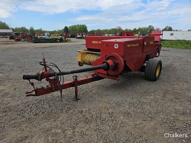 New Holland 570 Square Baler w/Thrower