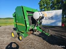 John Deere 557 Round Baler  5x5 Bale