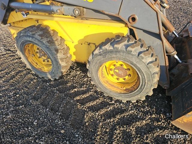 2001 New Holland LS170 Skidsteer