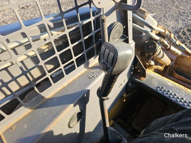 2001 New Holland LS170 Skidsteer