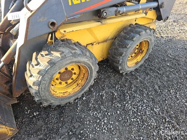 2001 New Holland LS170 Skidsteer