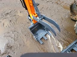 AGT L12 Mini Excavator/Gas/Unused
