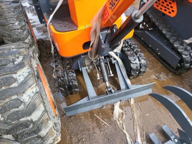 AGT L12 Mini Excavator/Gas/Unused