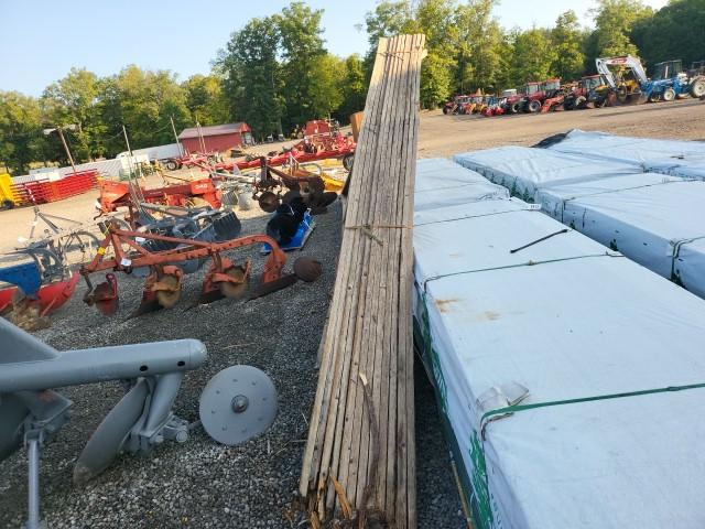 (12) 28ft. Trusses/Bottoms are rough in spots