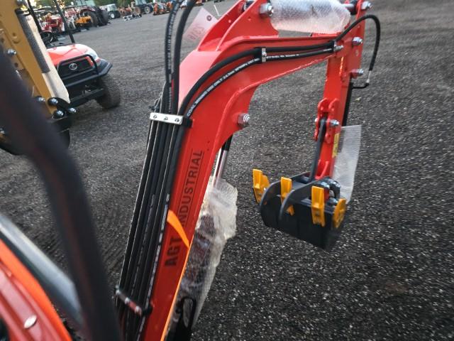 AGT Industrial MX15R Mini Excavator