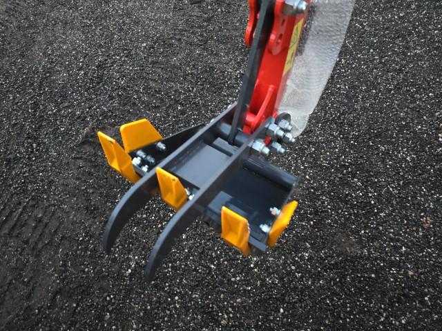 AGT Industrial MX15R Mini Excavator