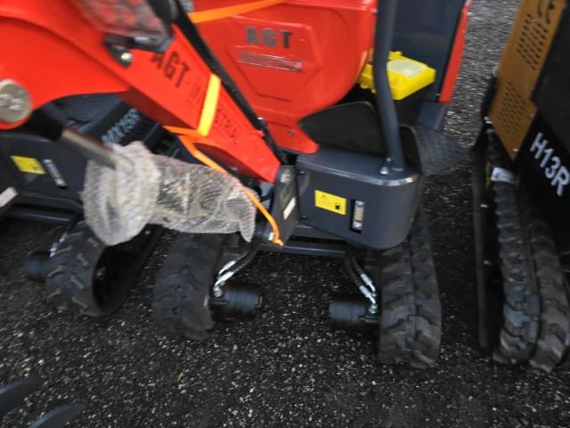 AGT Industrial MX15R Mini Excavator