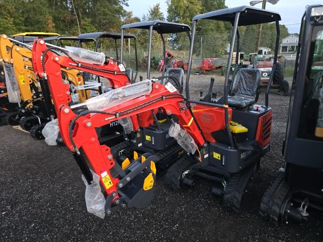 AGT Industrial MX15R Mini Excavator