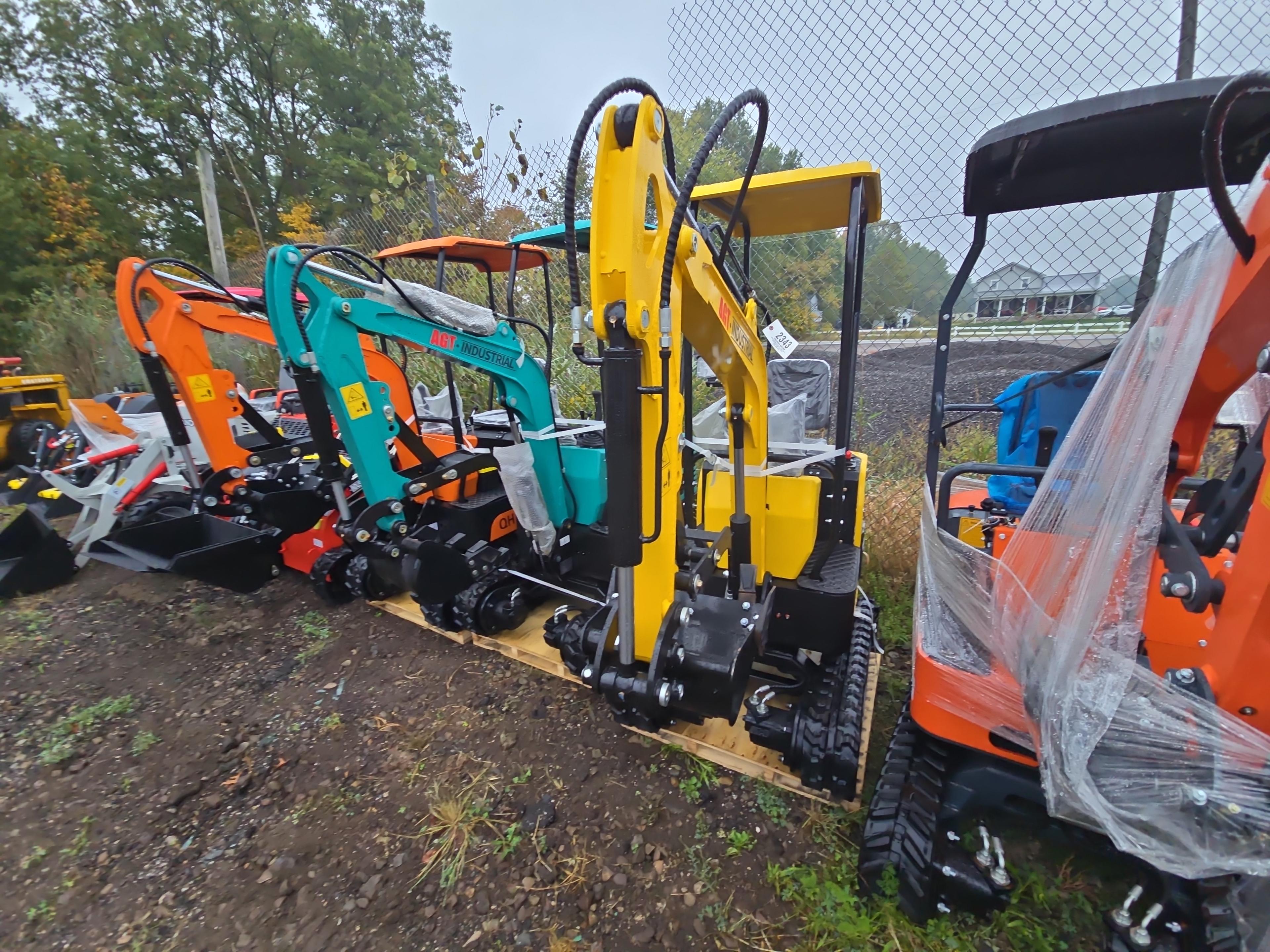 AGT QH12R Mini Excavator