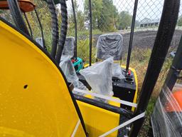 AGT QH12R Mini Excavator