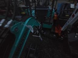 AGT QK16R Mini Excavator