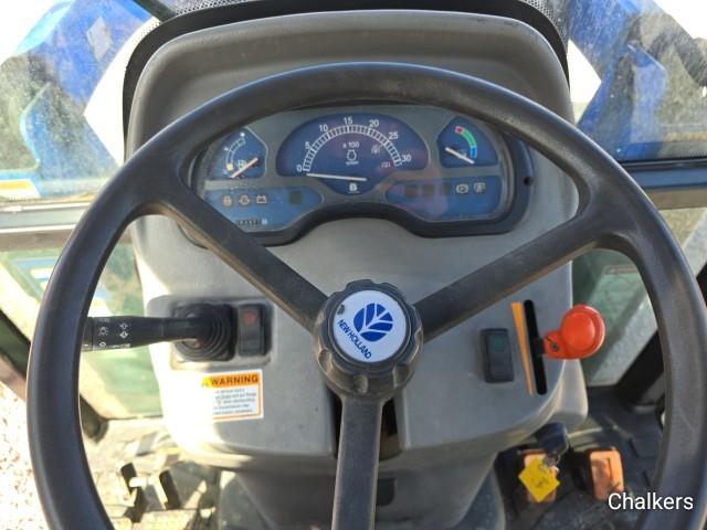 New Holland T2320 4x4 w/Cab/Ldr