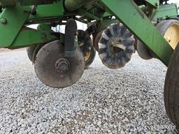 John Deere 7000 2 row Corn Planter