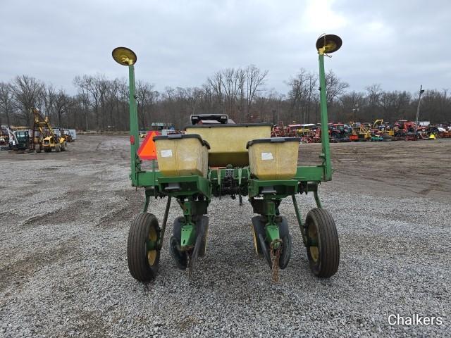 John Deere 7000 2 row Corn Planter