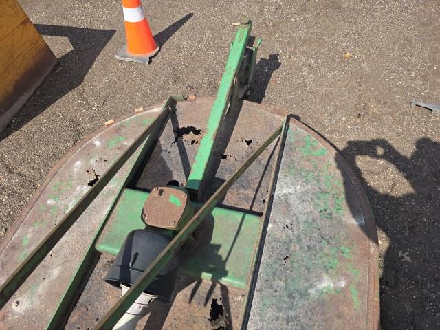 John Deere 5ft. 3pt. Brush Hog