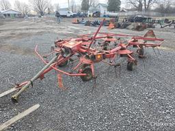 New Holland 169 6 Basket Tedder