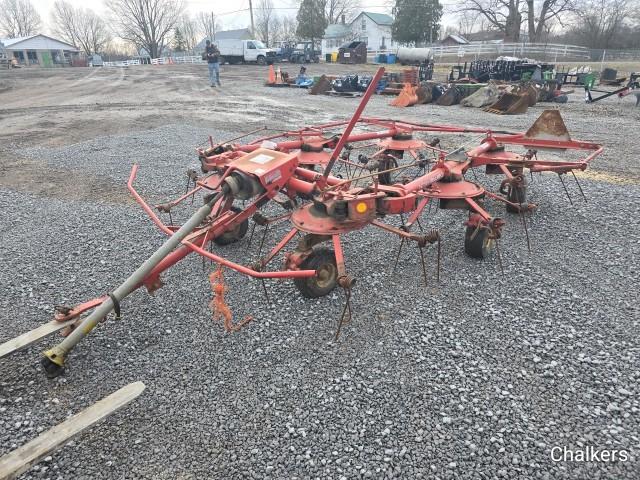 New Holland 169 6 Basket Tedder