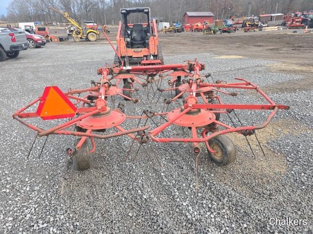 New Holland 169 6 Basket Tedder