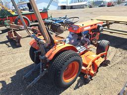 Kubota B7100 4x4 w/Mower