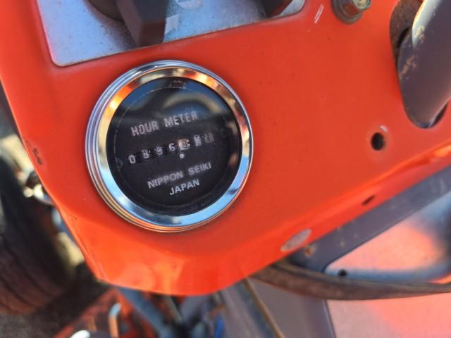 Kubota B7100 4x4 w/Mower