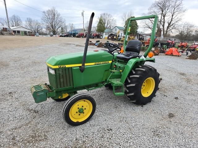 John Deere 790 2wd
