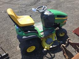 John Deere LA145 Riding Mower