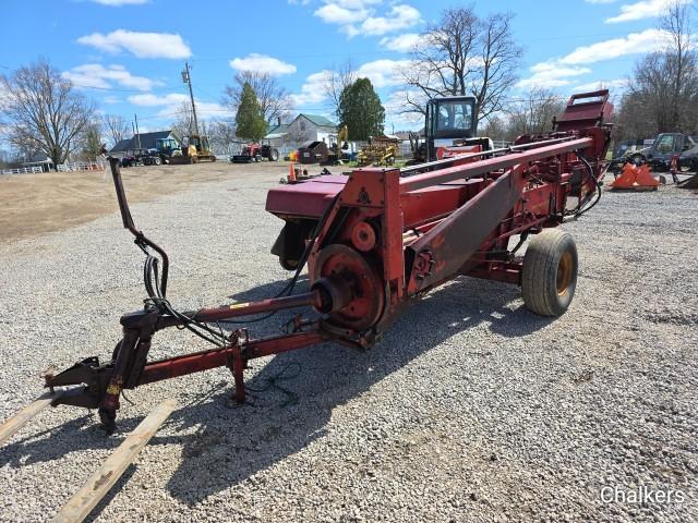 New Holland 273 Square Baler w/Thrower
