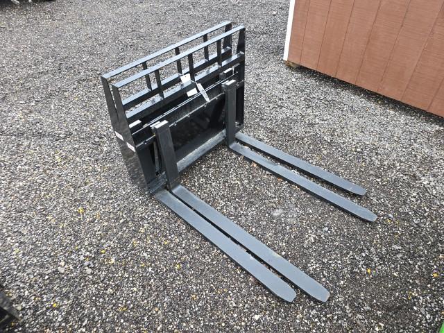 Kivel Mini Skidsteer Pallet Forks