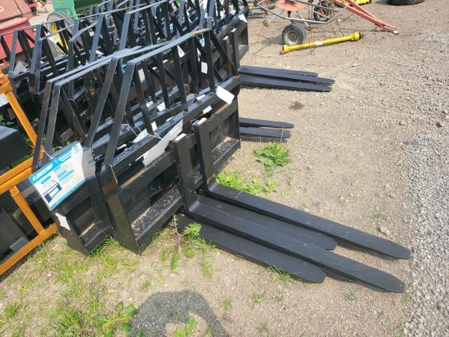AGT 48in. QT Pallet Forks