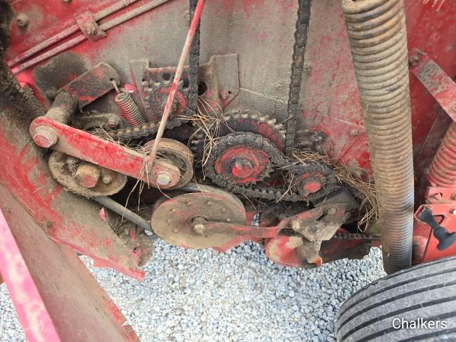 Case IH 8420 Round Baler