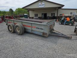 New Idea 3639 Tandem Manure Spreader