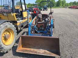 New Holland TC25 4x4w/Ldr