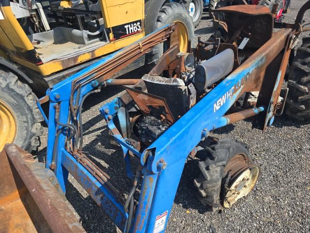 New Holland TC25 4x4w/Ldr