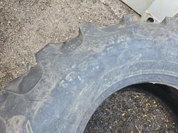 19.5Lx24 Tire