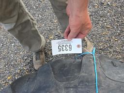 19.5Lx24 Tire